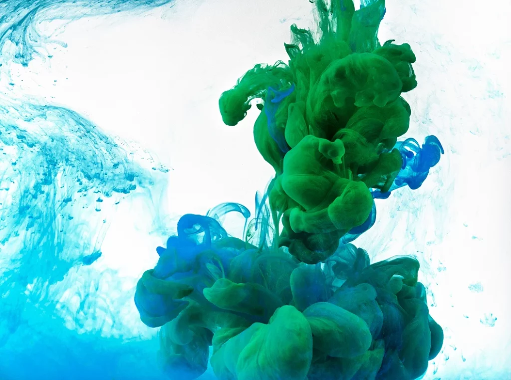 Green And Blue Mixtture Ink In Water 2023 11 27 05 12 00 Utc 1024x762